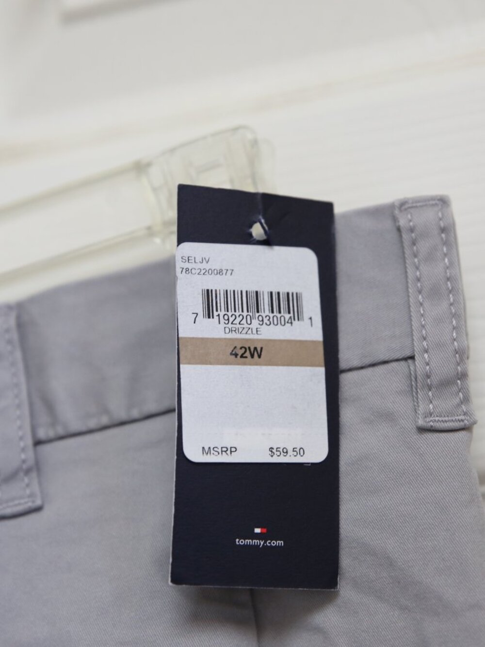 NWT Tommy Hilfiger Mens Drizzle Gray TH Flex Shorts Regular Fit Size 42W Stretch - Picture 4 of 9